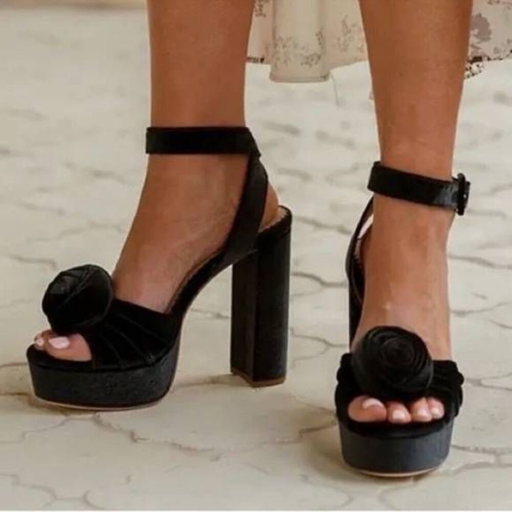 Nicola Balthie & Antonio Melani velvet platform heels 9.5